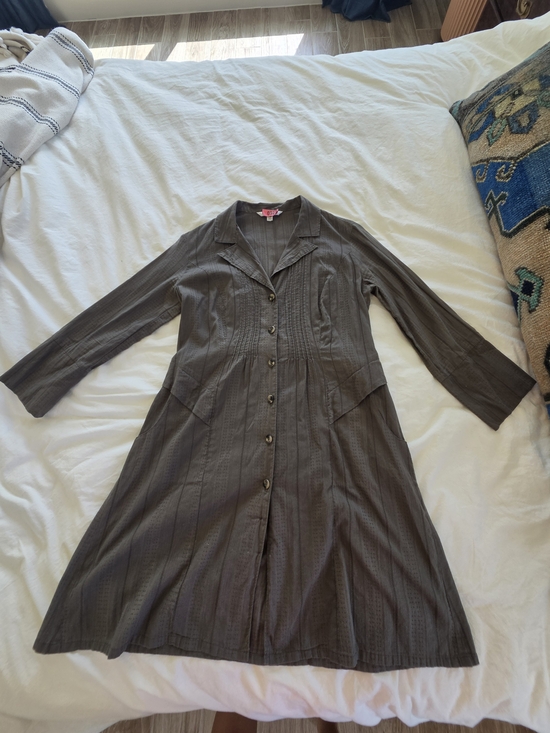 CAbi Dresses & Skirts - Cabi Button-Front Mini Dress/Cardigain